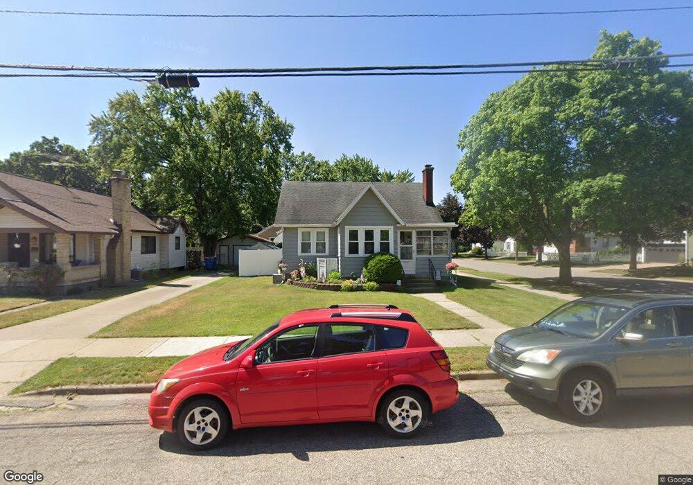 900 Graceland St NE, Grand Rapids, MI 49505 - photo 1