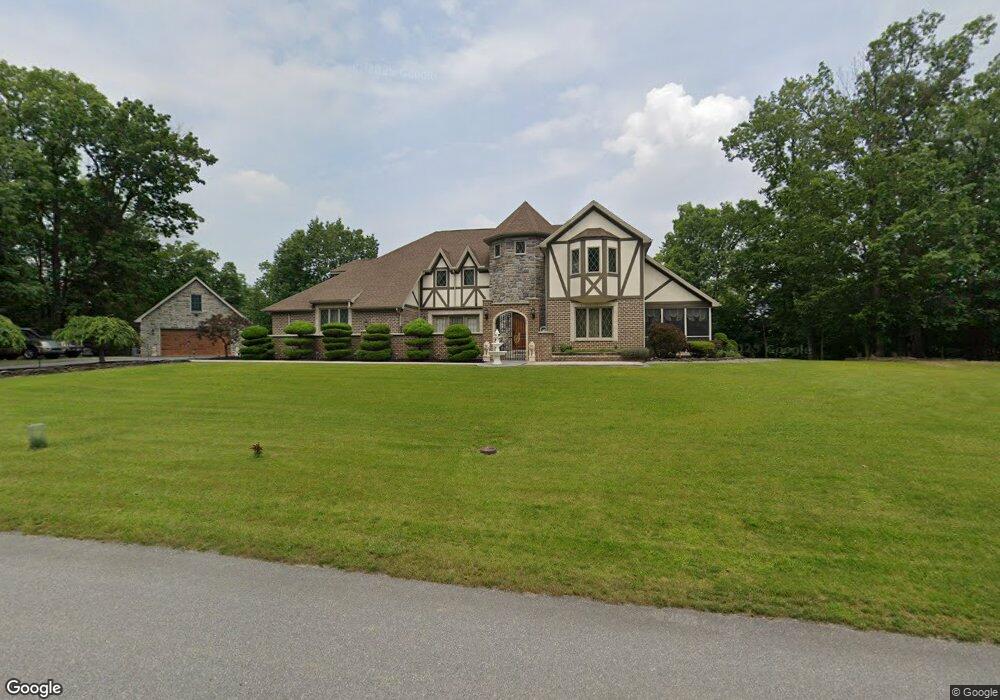 287 Lindman Dr, Chambersburg, PA 17202 - photo 1