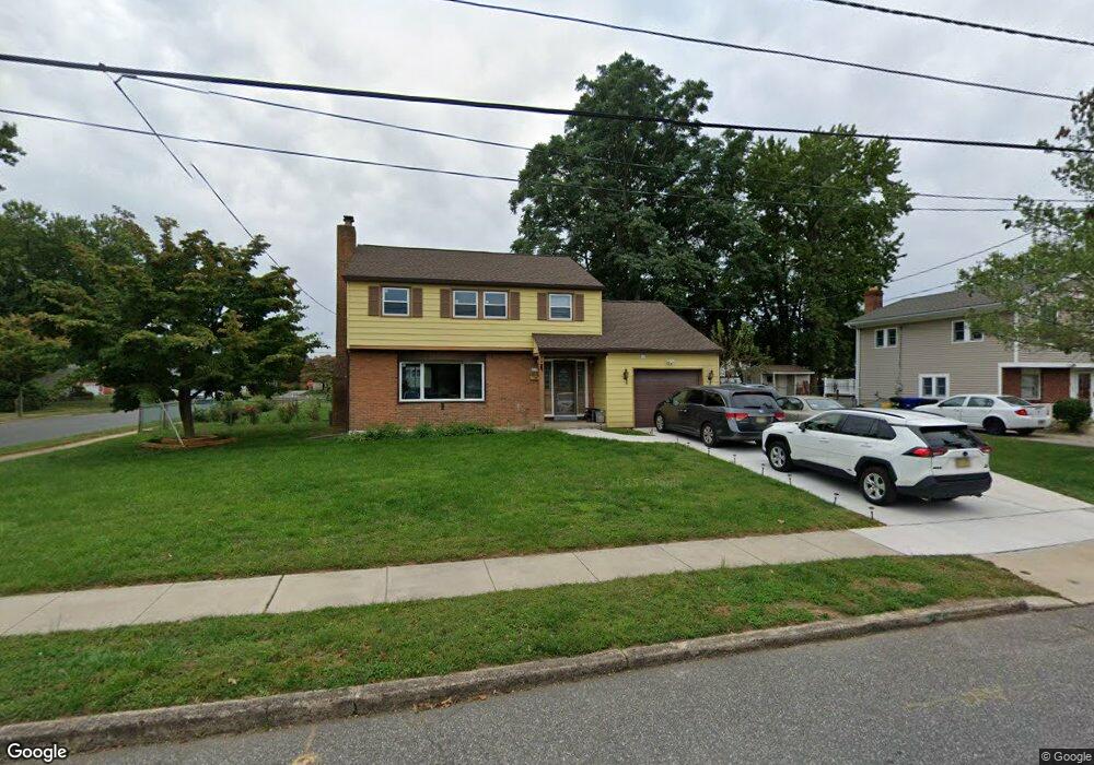 438 S Arthur Dr, Beverly, NJ 08010 - photo 1