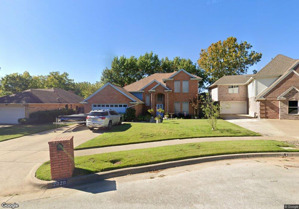 2029 Harwell St, Grapevine, TX 76051 - photo 1