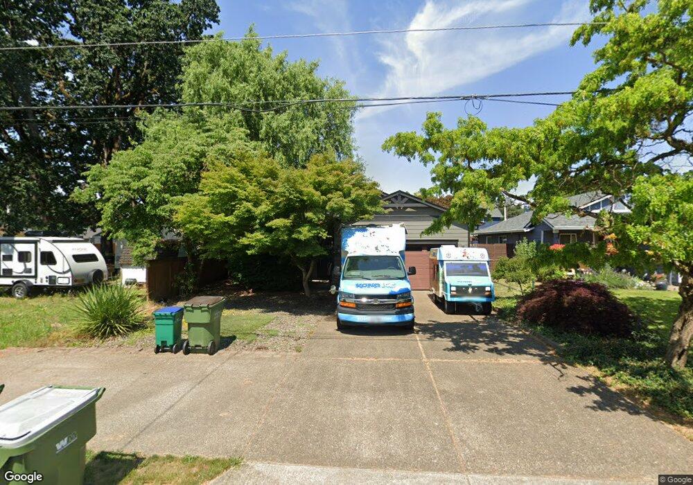 878 SE Elm St, Dundee, OR 97115 - photo 1