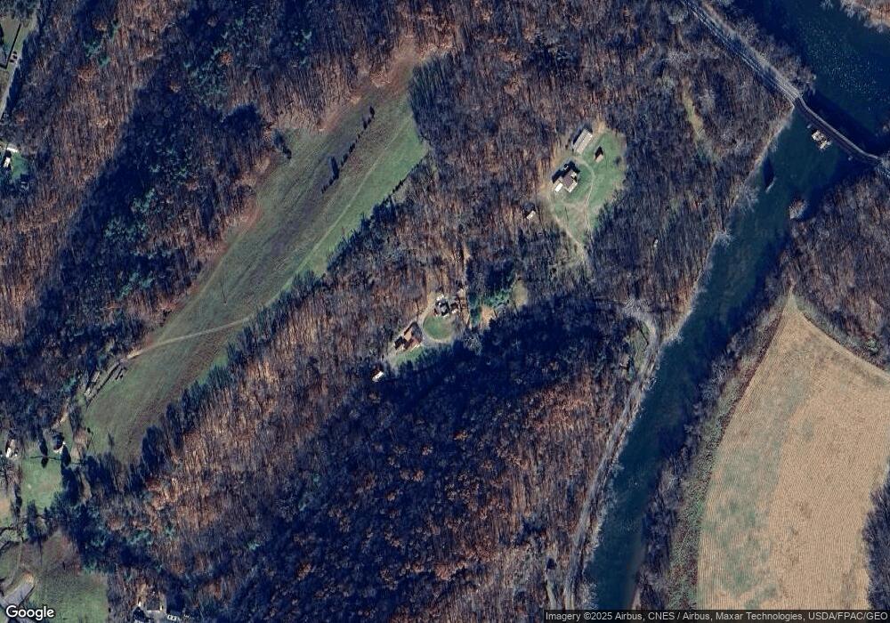 58 Kaiser Cir, Green Spring, WV 26722 - photo 1