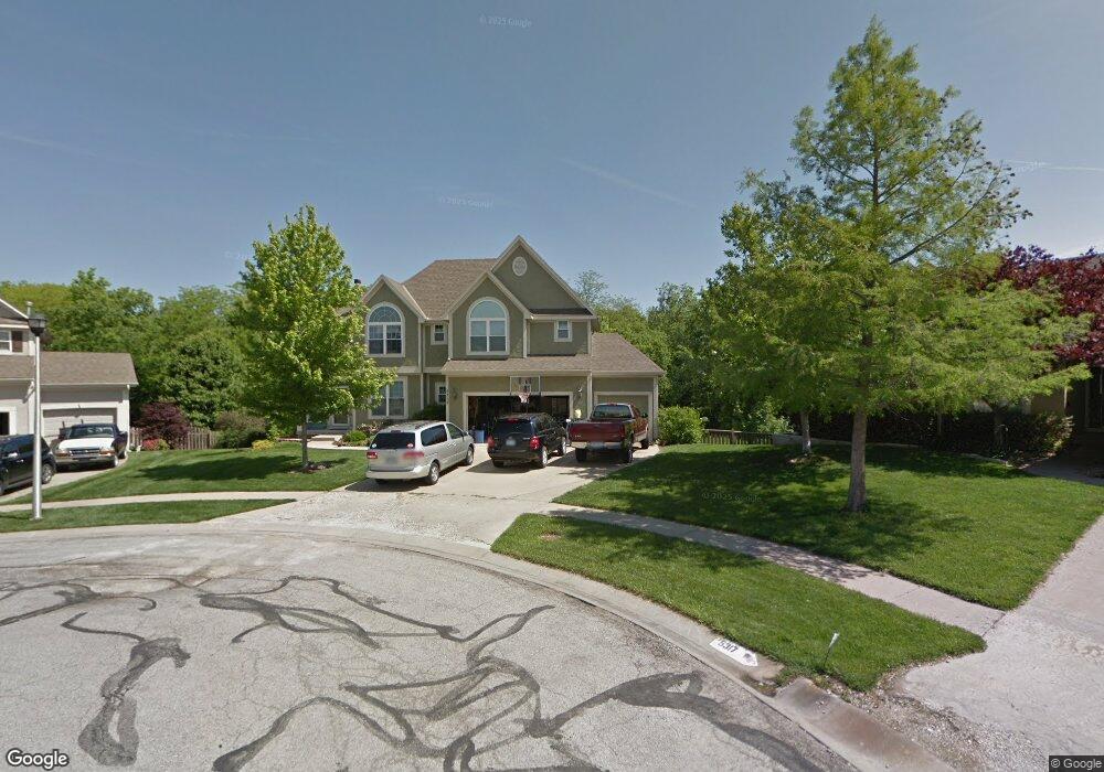 5313 Lewis Ct, Shawnee, KS 66226 - photo 1