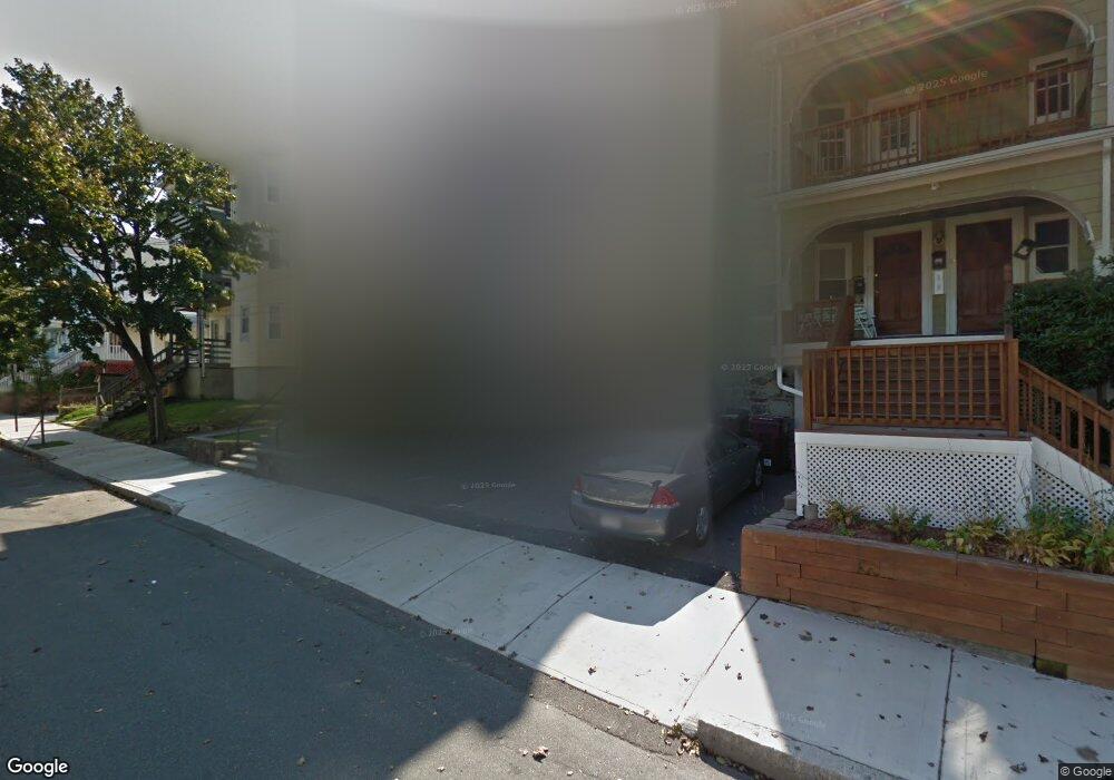 21 Oakland Ave, Everett, MA 02149 - photo 1