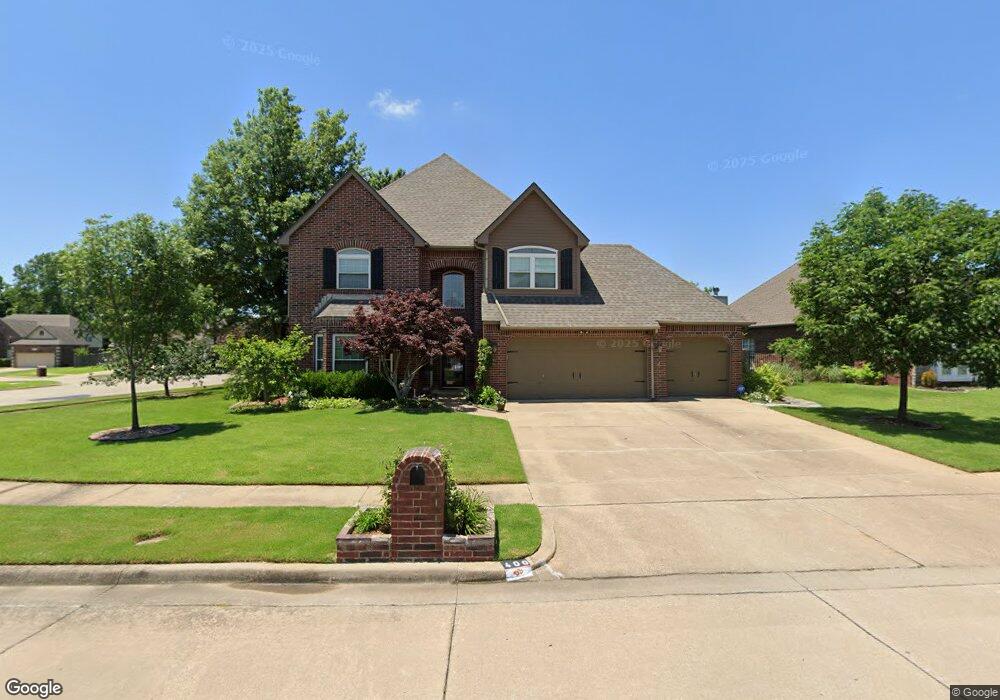 304 N Eucalyptus Ave, Broken Arrow, OK 74012 - photo 1