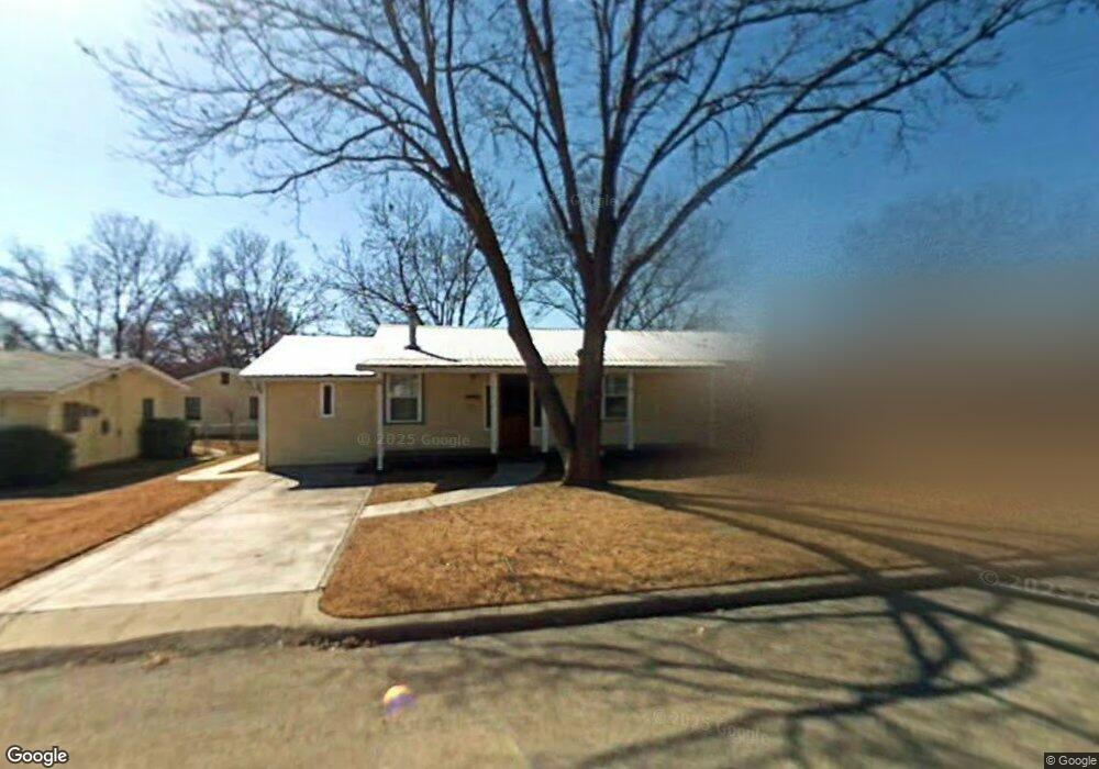 111 W Mulberry St, Fredericksburg, TX 78624 - photo 1