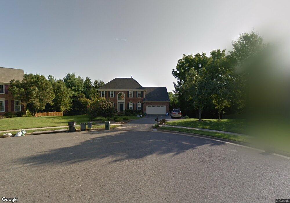 9108 Lynchburg Ct, Fairfax, VA 22032 - photo 1