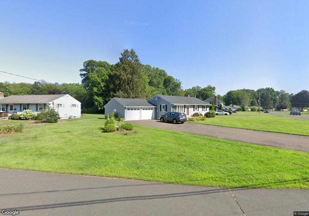 53 Belaire Cir, Windsor Locks, CT 06096 - photo 1