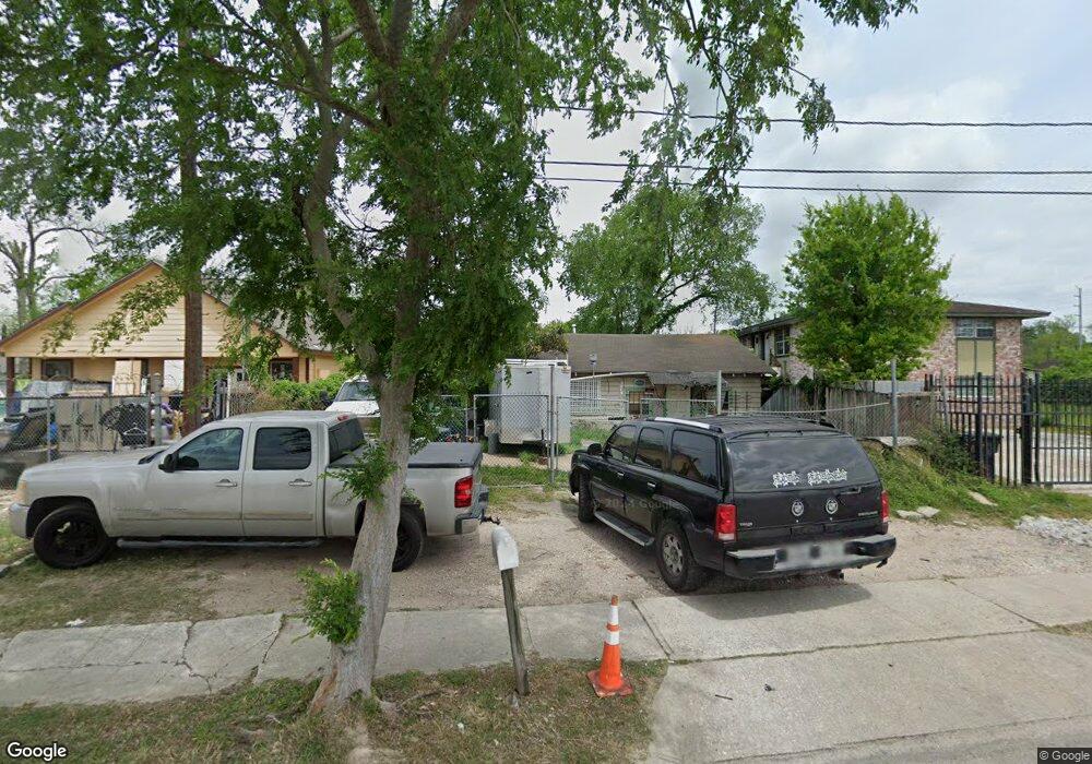 3113 E Crosstimbers St, Houston, TX 77093 - photo 1