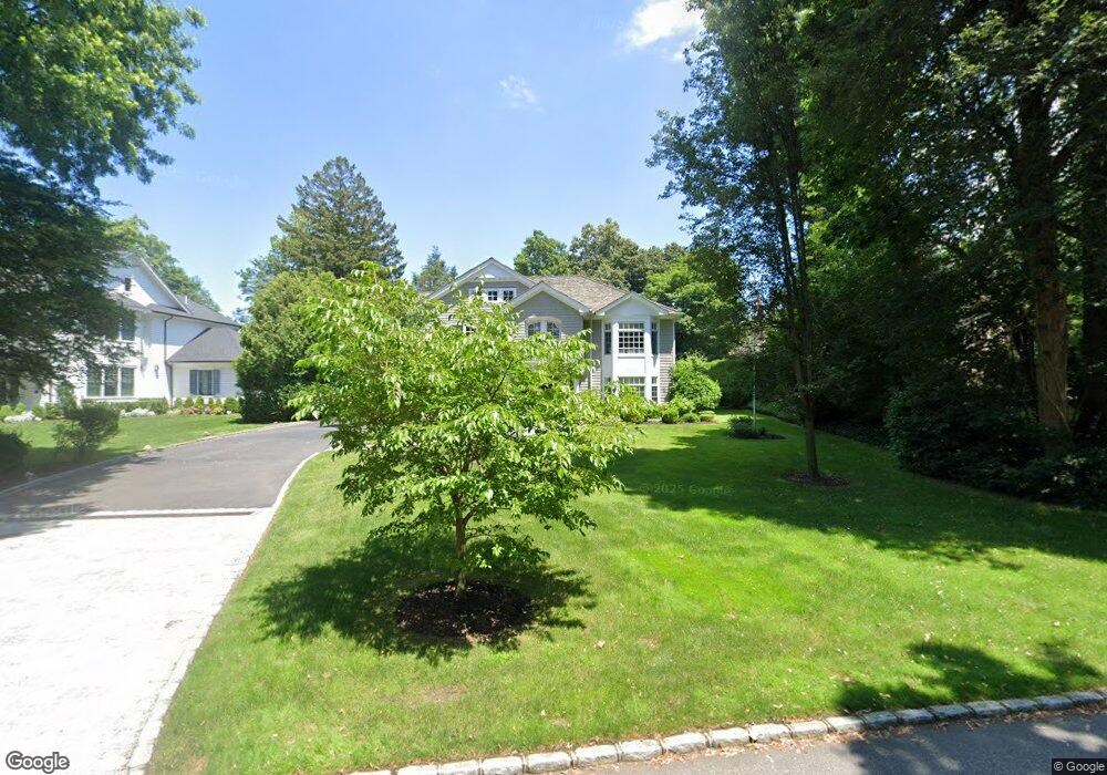 24 The Ridge, Manhasset, NY 11030 - photo 1