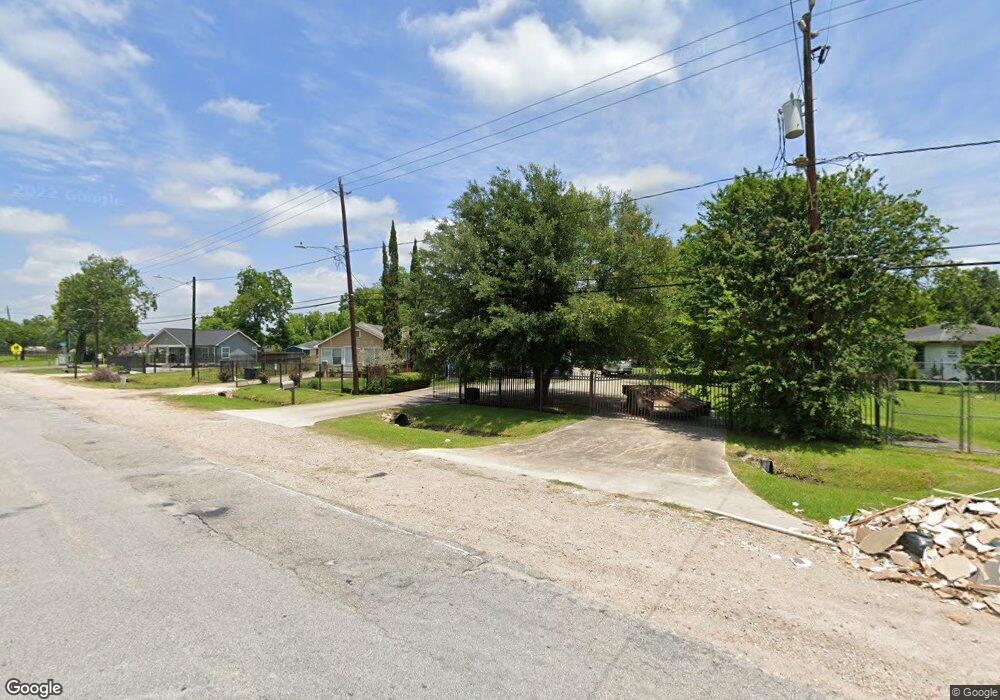 5311 Bennington St, Houston, TX 77028 - photo 1
