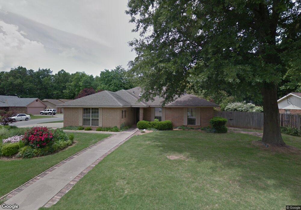902 N Oriole Ave, Rogers, AR 72756 - photo 1