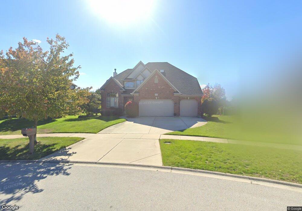 2427 Joyce Ln, Naperville, IL 60564 - photo 1