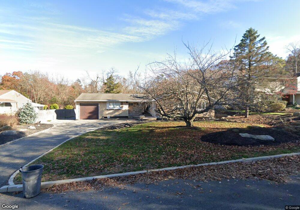5 Autumn Dr, Hauppauge, NY 11788 - photo 1