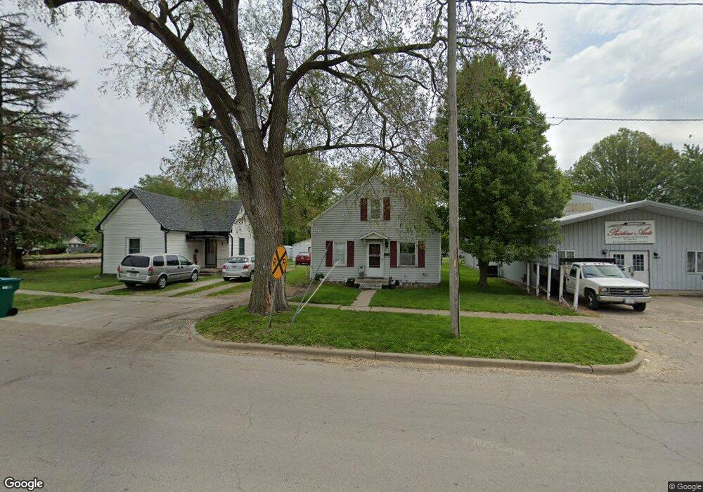 504 S 26th St, Mattoon, IL 61938 - photo 1