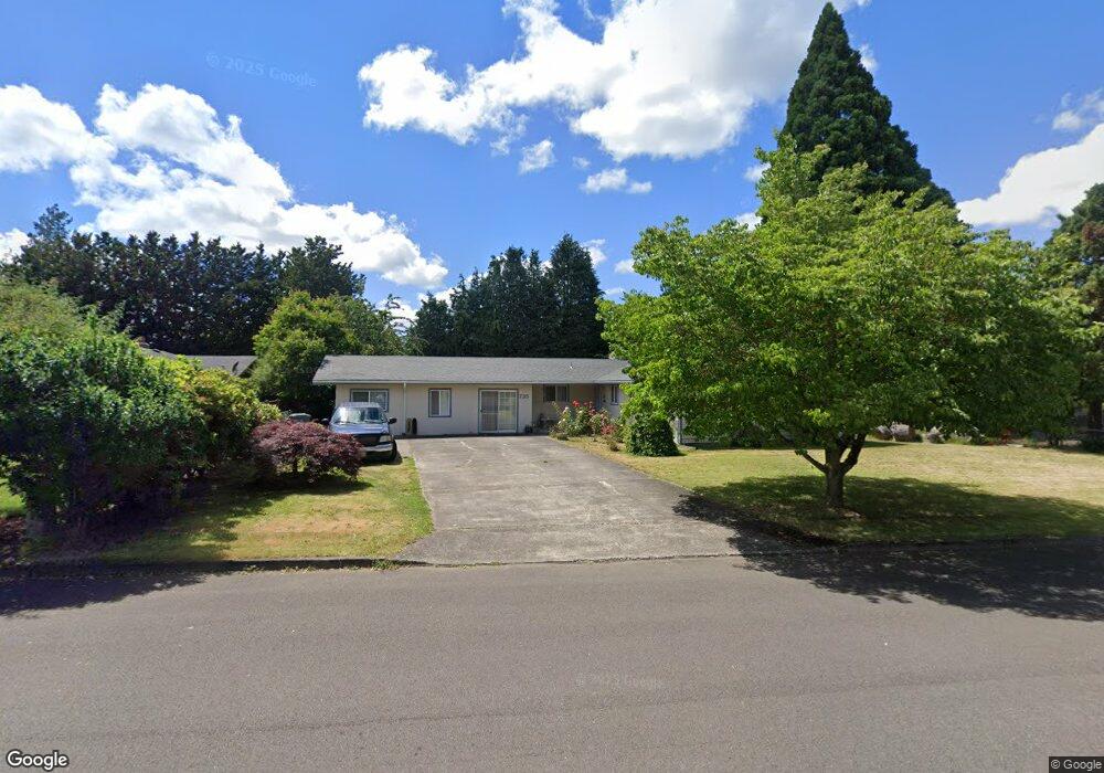 735 N Aspen St, Canby, OR 97013 - photo 1
