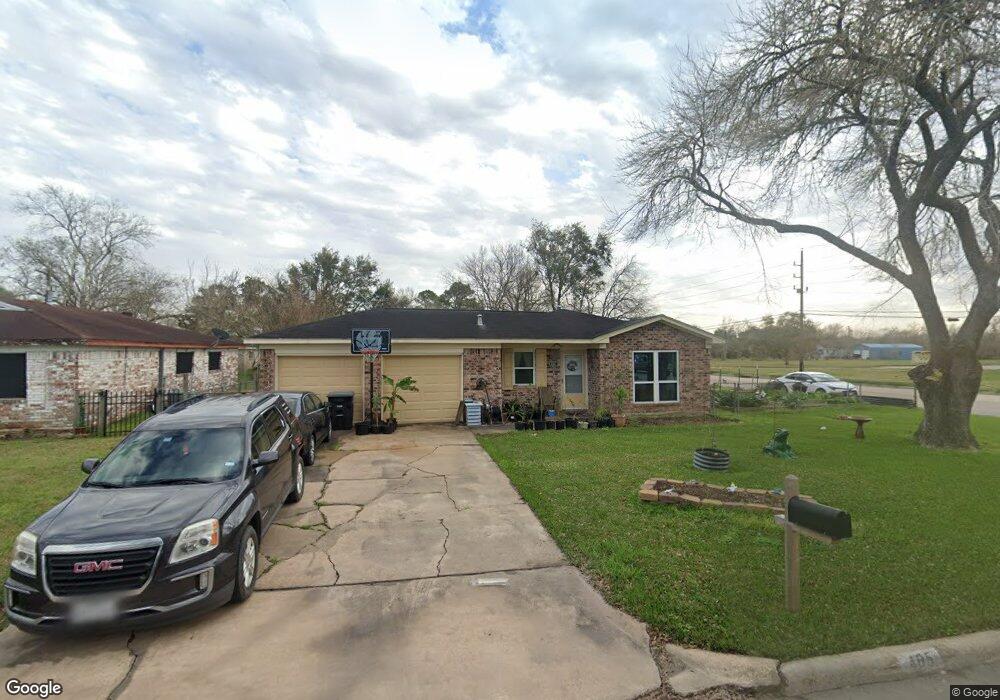 405 Linda Ln, Alvin, TX 77511 - photo 1