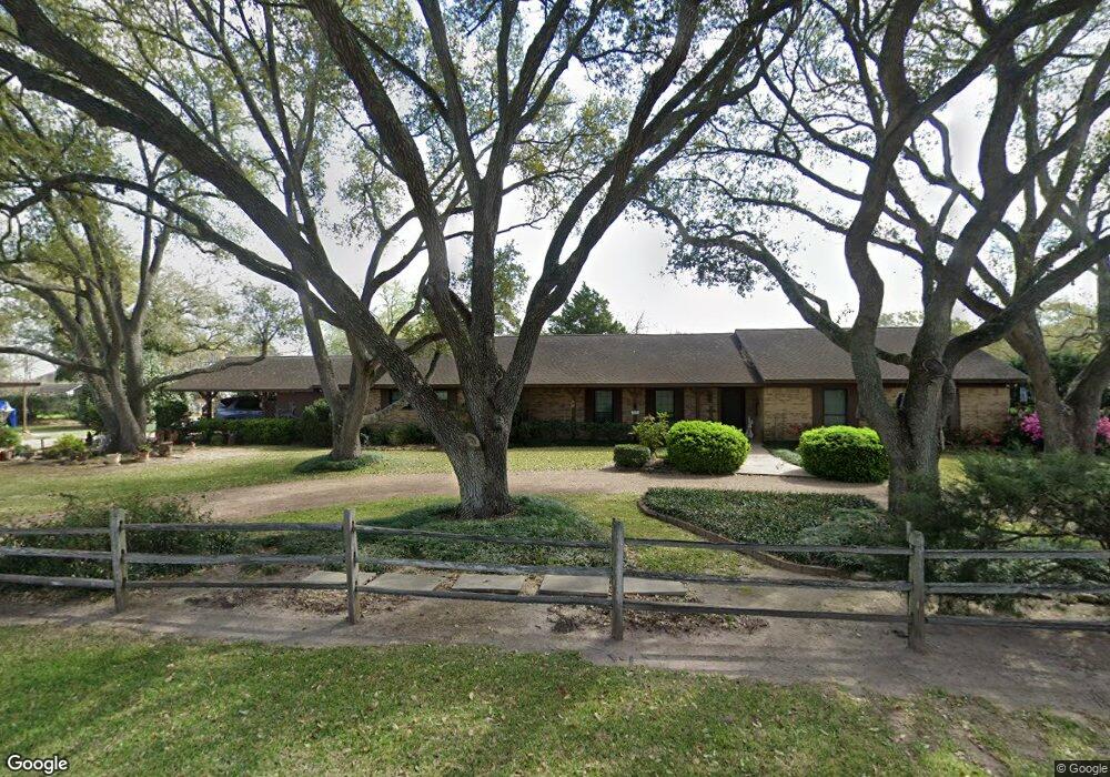 317 Otto St, East Bernard, TX 77435 - photo 1