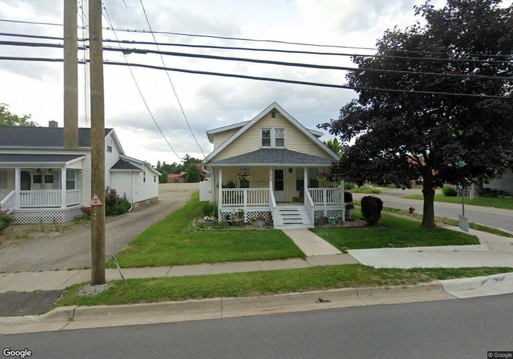 229 W Flint St, Davison, MI 48423 - photo 1