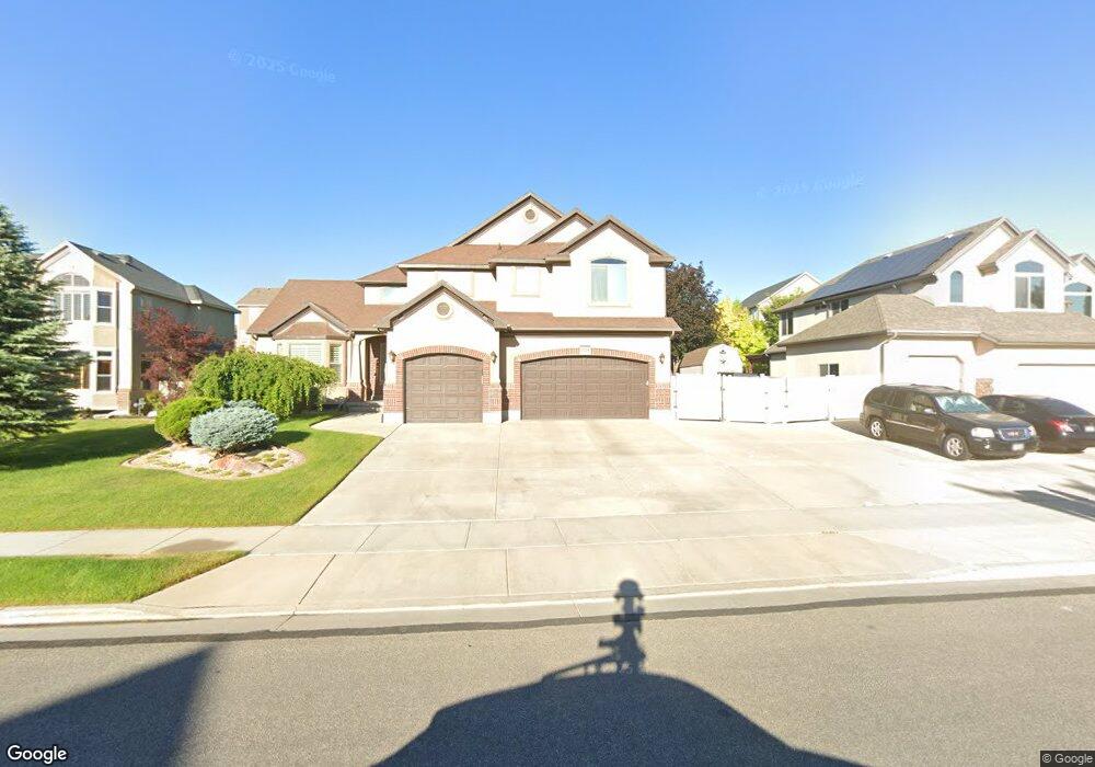 10274 S Walnut Canyon Ln, South Jordan, UT 84095 - photo 1
