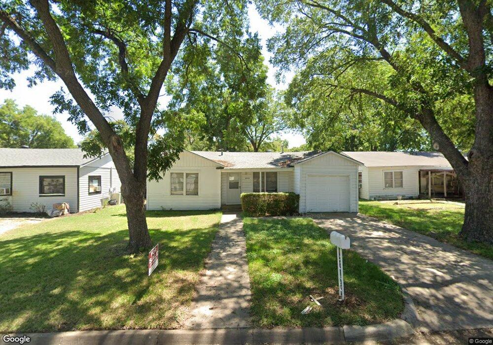 8529 Sussex Ct, Fort Worth, TX 76108 - photo 1