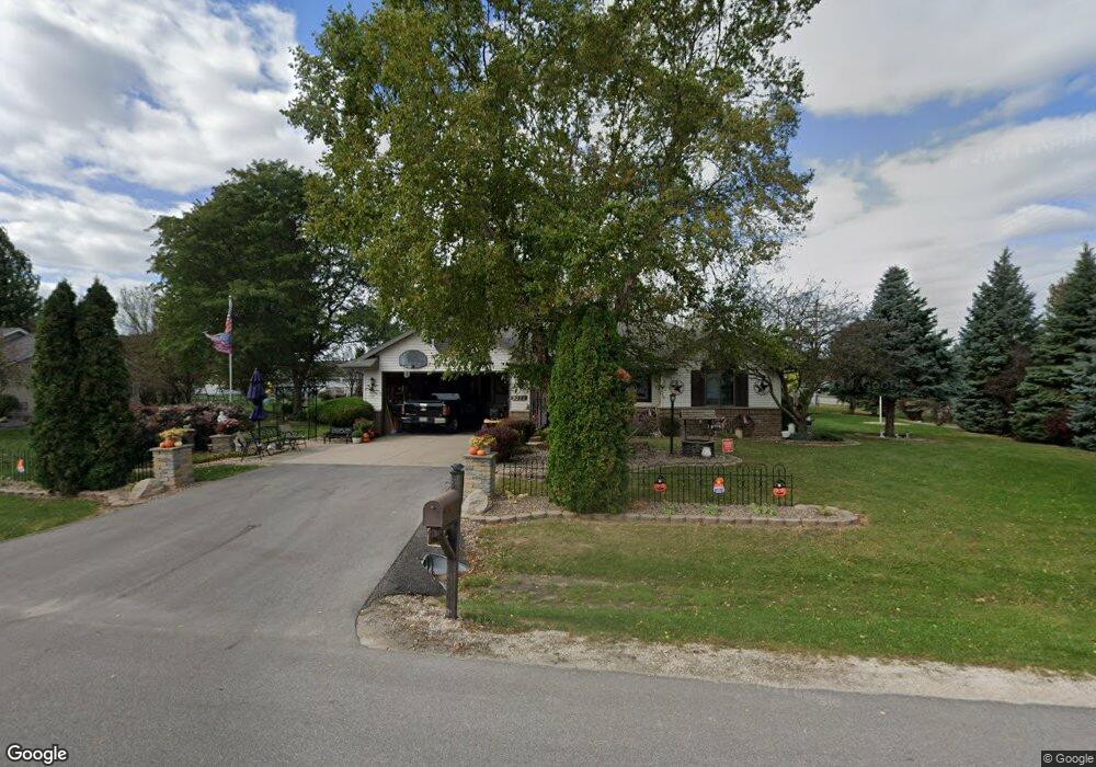 N9377 Cheyenne Dr, Appleton, WI 54915 - photo 1