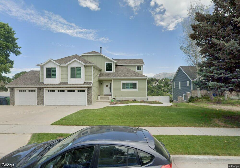 2553 E Oak Grove Dr, Sandy, UT 84092 - photo 1