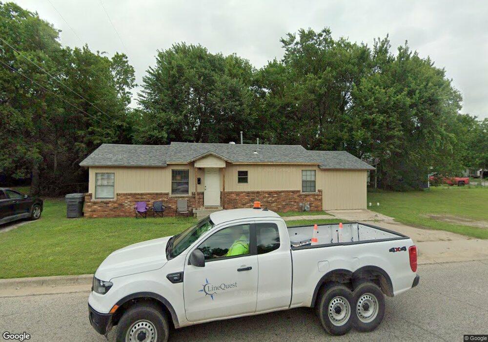 211 10th Ave SE, Ardmore, OK 73401 - photo 1