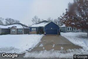 2081 E 25th Place, Lawrence, KS 66046