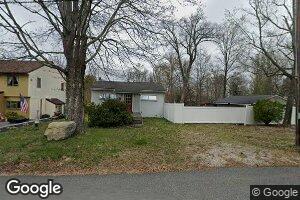 18 Caldwell Rd, Hewitt, NJ 07421