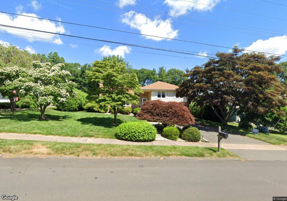 328 Pine Ln, Wethersfield, CT 06109 - photo 1