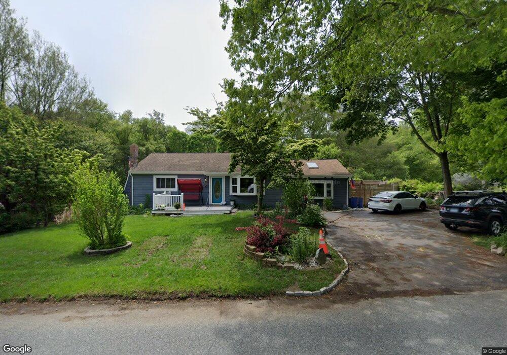 304 Greenhaven Rd, Pawcatuck, CT 06379 - photo 1