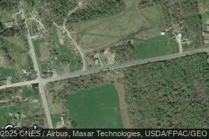 30 Lagrange Rd, Bradford, ME 04410