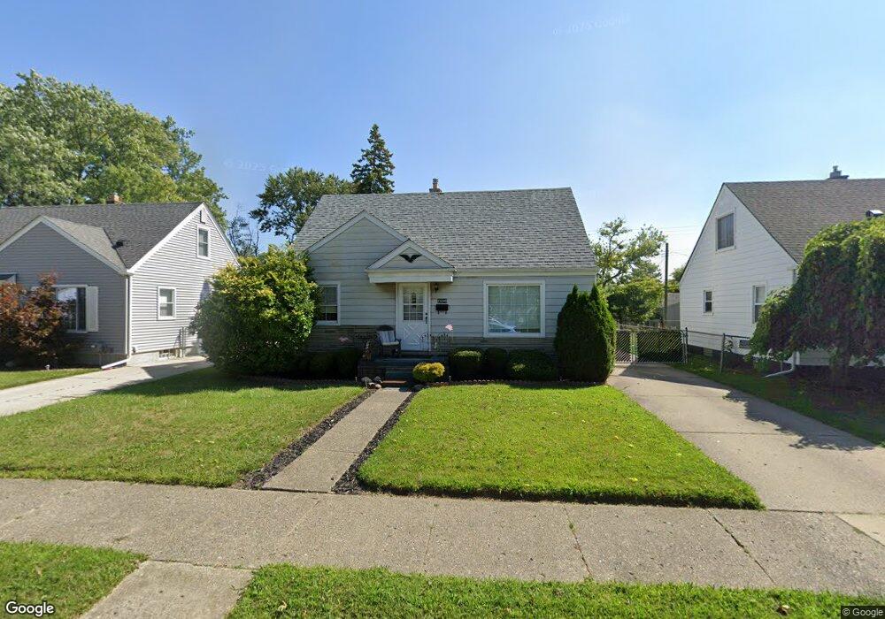 25240 Buick St, Roseville, MI 48066 - photo 1