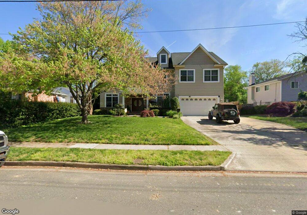 1408 Cool Spring Dr, Alexandria, VA 22308 - photo 1