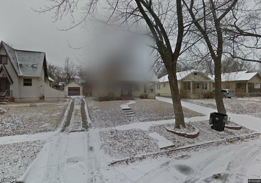 1016 SW Randolph Ave, Topeka, KS 66604 - photo 1