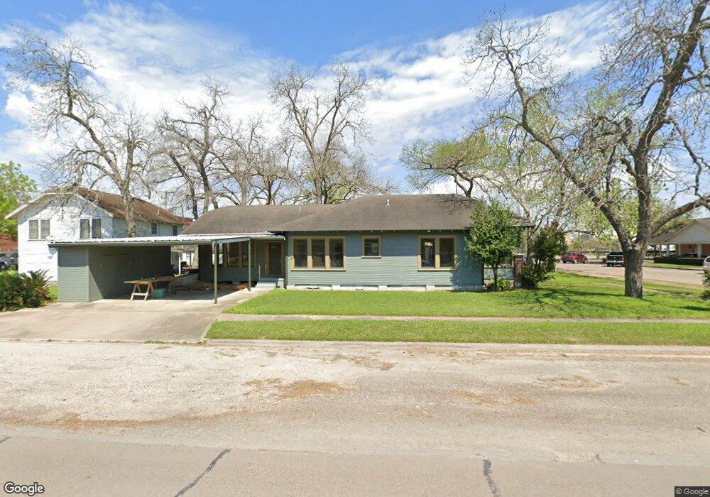 2320 Avenue I, Bay City, TX 77414 - photo 1