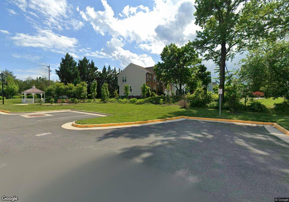 7629 Seabrook Ln, Springfield, VA 22153 - photo 1