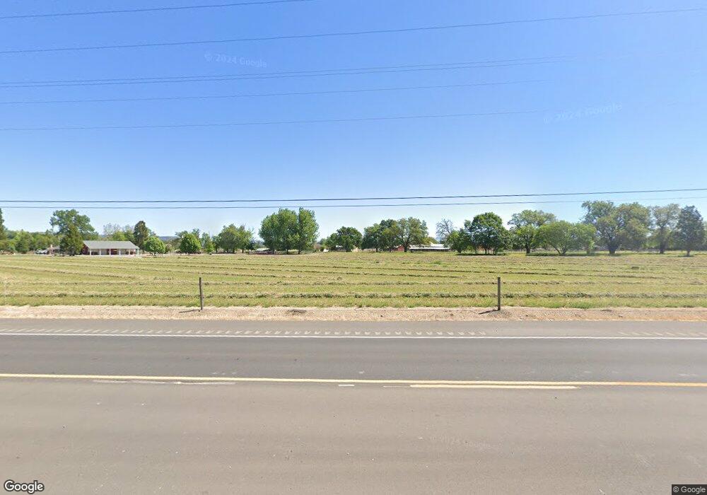 5504 Rogue Valley Hwy, Central Point, OR 97502 - photo 1