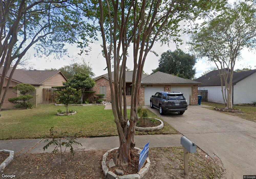 8718 Saratoga Forest Dr, Houston, TX 77088 - photo 1