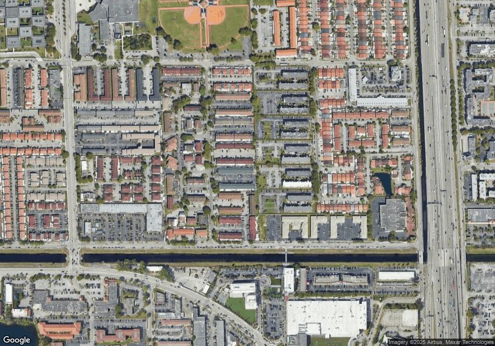 2243 W 53rd Place unit 2243, Hialeah, FL 33016 - photo 1