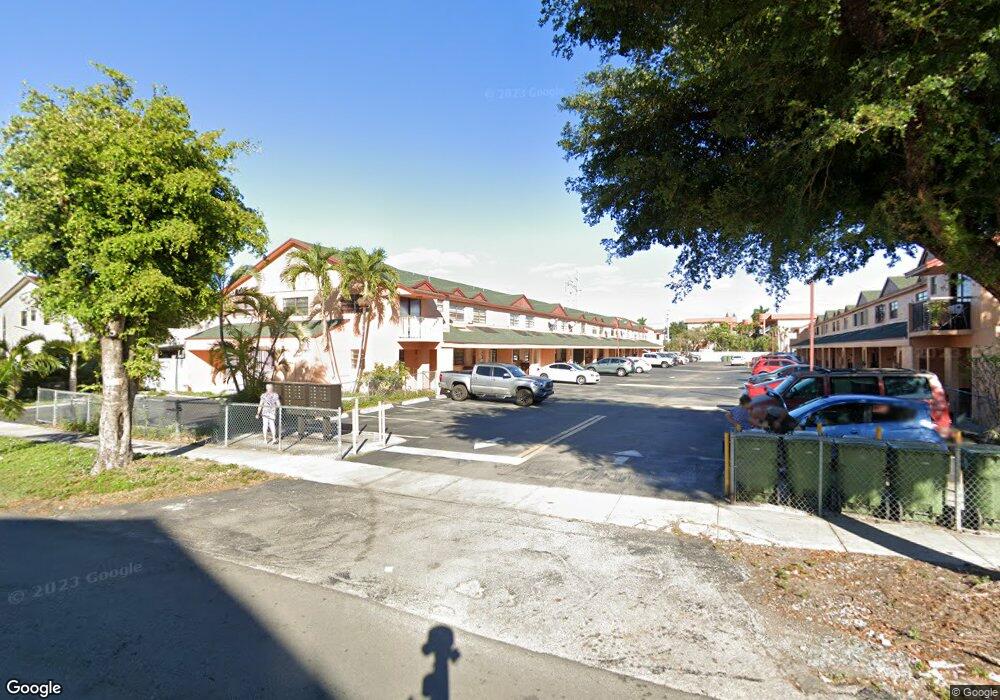 2211 W 53rd Place unit 2225, Hialeah, FL 33016 - photo 1