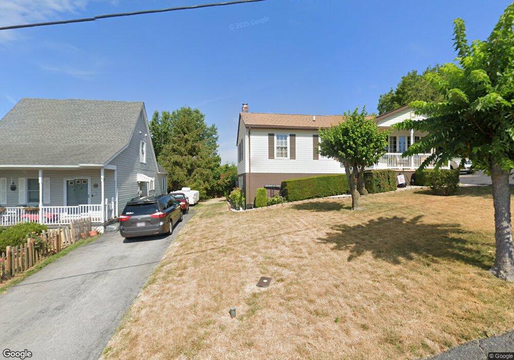 379 Crim Dr, Strasburg, VA 22657 - photo 1