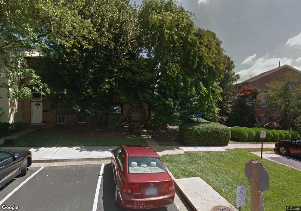 9520 Miranda Ct, Fairfax, VA 22031 - photo 1