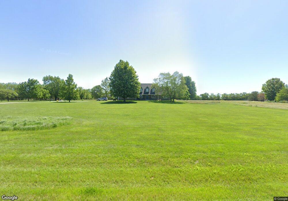 3320 SW Clarhan Rd, Topeka, KS 66614 - photo 1