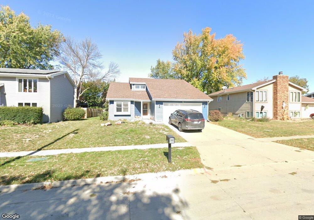2332 N 5th Ave E, Newton, IA 50208 - photo 1