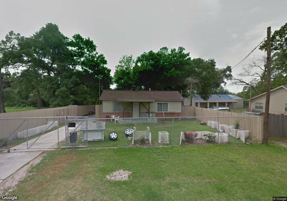 236 Weisenberger Dr, Houston, TX 77022 - photo 1