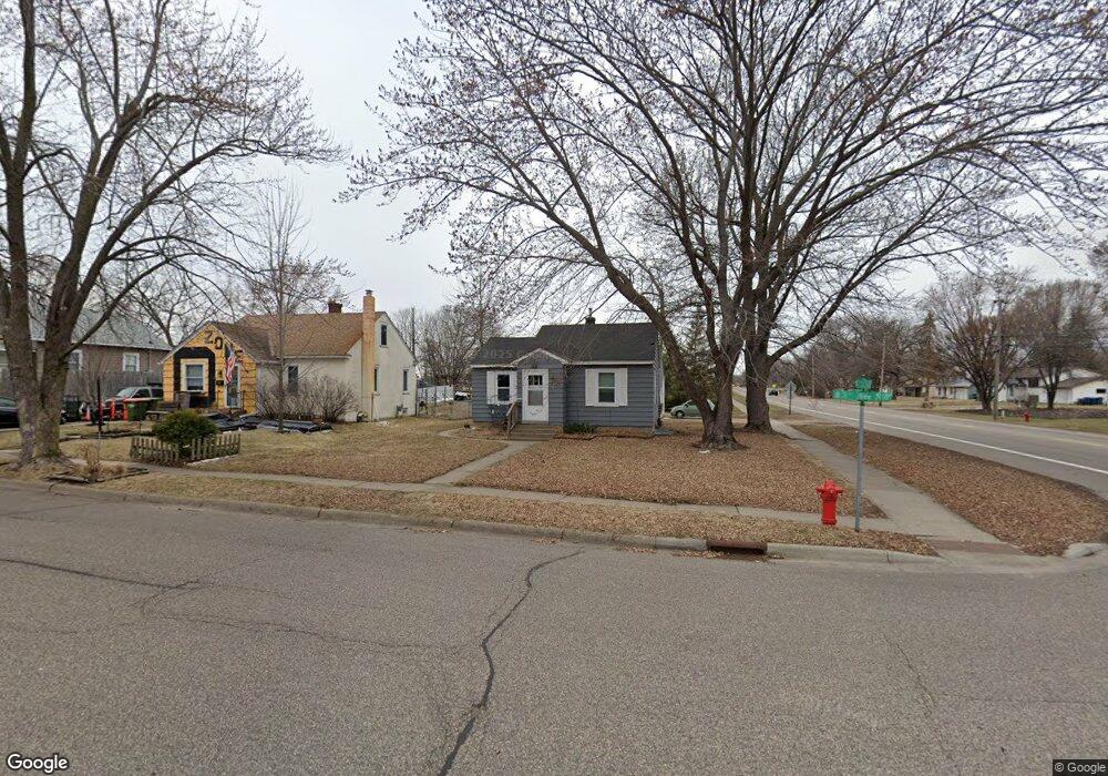 641 641 3rd-Avenue-nw, Osseo, MN 55369 - photo 1