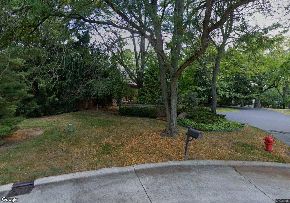 3984 Columbia Dr, Bloomfield Hills, MI 48302 - photo 1