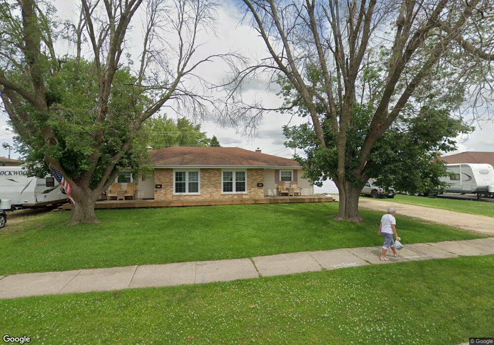 279 Park St, Oregon, WI 53575 - photo 1